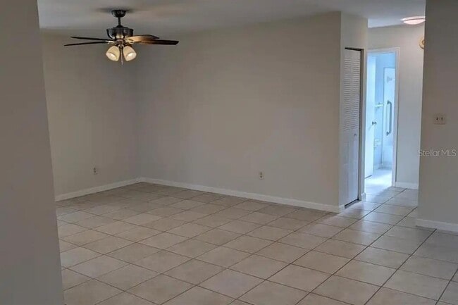 Photo - 6033 NW 33 St