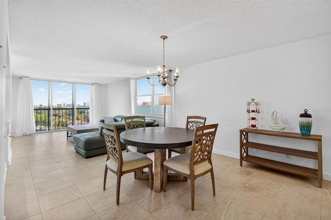 Photo - 100 Oakmont Ln Unidad 801