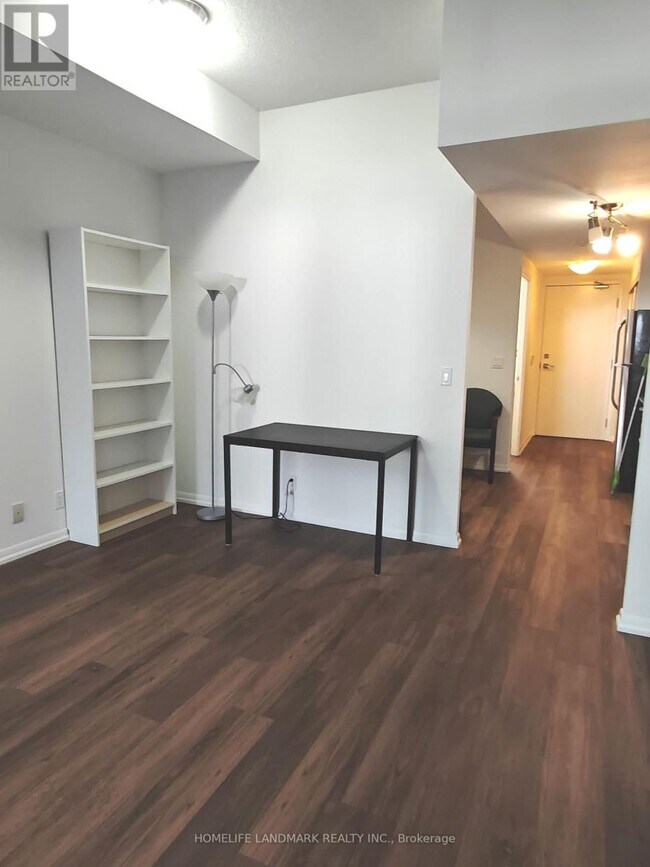 Photo - 832 Bay St. Unité 3006