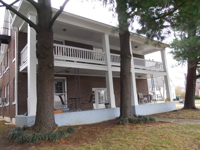 Apartments For Rent Near University Of Kentucky In Lexington Ky Photo 441 Kingswood Dr Unit 5