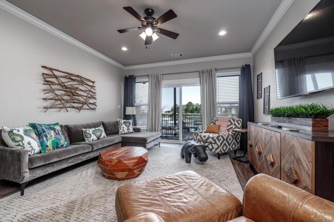 Building Photo - 117 Lookout Point