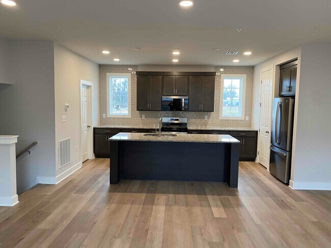 Photo - 14 Old Barn Wy