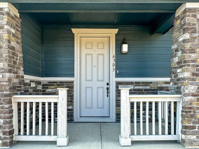 Photo - Painted Prairie 3bd 2.5ba paired house by DIA!