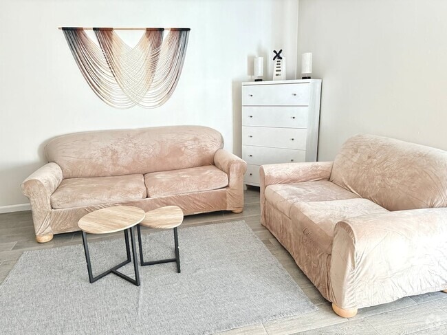 Building Photo - 308 Miracle Strip Pkwy SW Unit 25A Rental