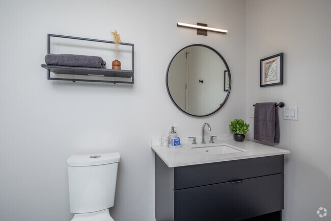 1BR, 1BA - A2 - 634SF - 1BR, 1BA - A2 - 634SF - Bathroom