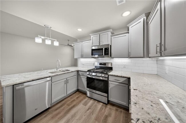 Photo - 1100 Moonrise St