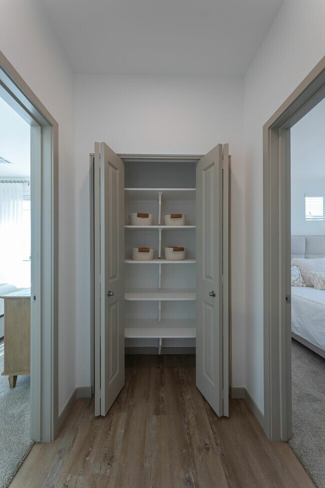 B1 Hallway Storage