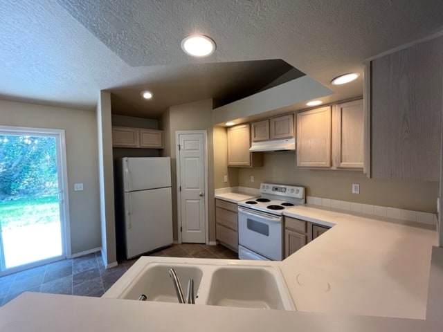 Photo - 154 N Sagehen St