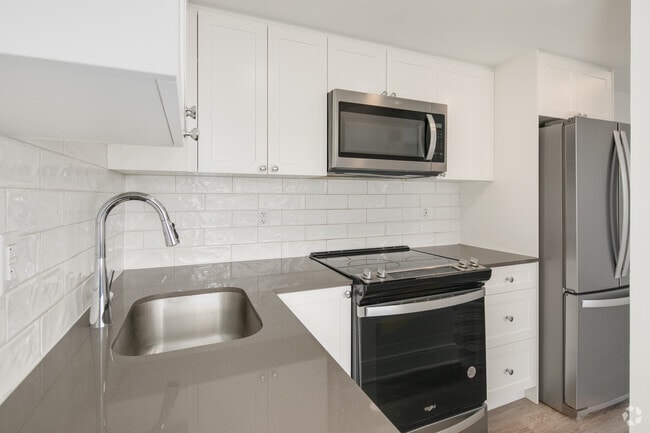 Célibataire - 438 pi² - Cuisine - 1255 Pendrell Street