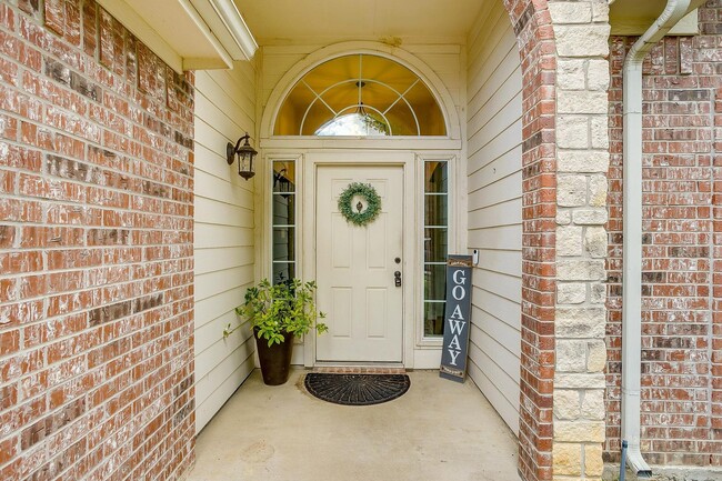 Photo - Amazing 3 Bed, 2 Bath Awaiting New Tenants- Burleson ISD- 76028
