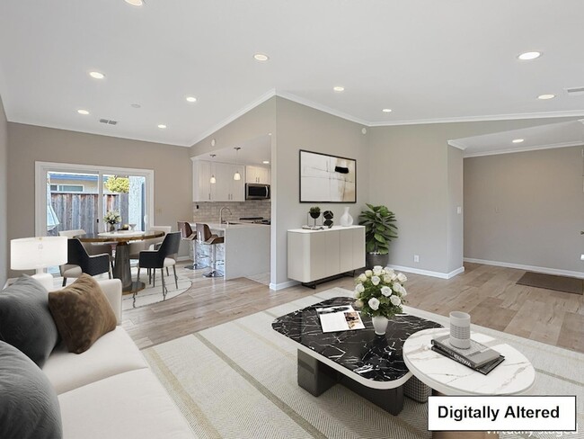 Photo - 5935 Woodbine Pl