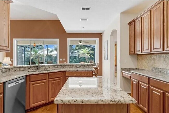 Photo - 970 Burlwood Ct