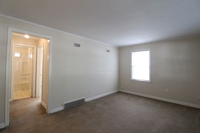 Photo - December FREE On This Non-Updated 1 Bedroom 1 Bath Duplex in Olathe
