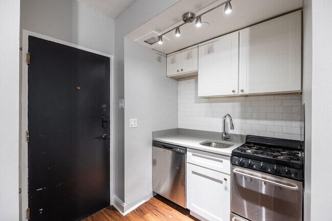 Photo - 1140 N La Salle Dr Unidad 711