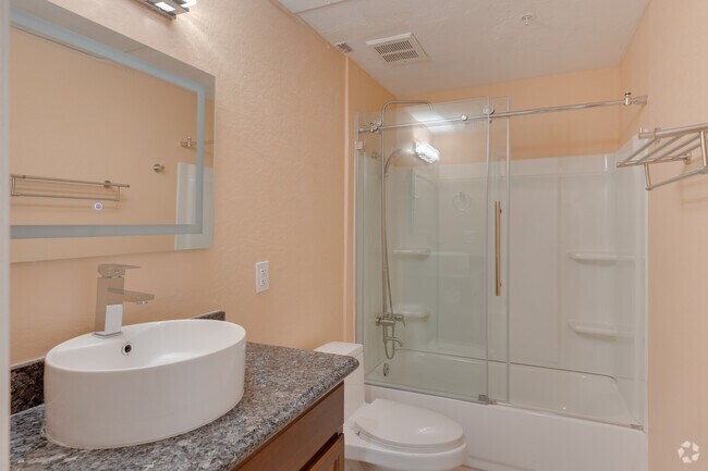 3 habitaciones, 2 baños, 129 m2, baño completo