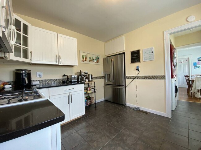 Photo - 2 Vassar St Unidad U-1