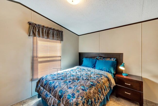 Photo - 106 Carol Ln