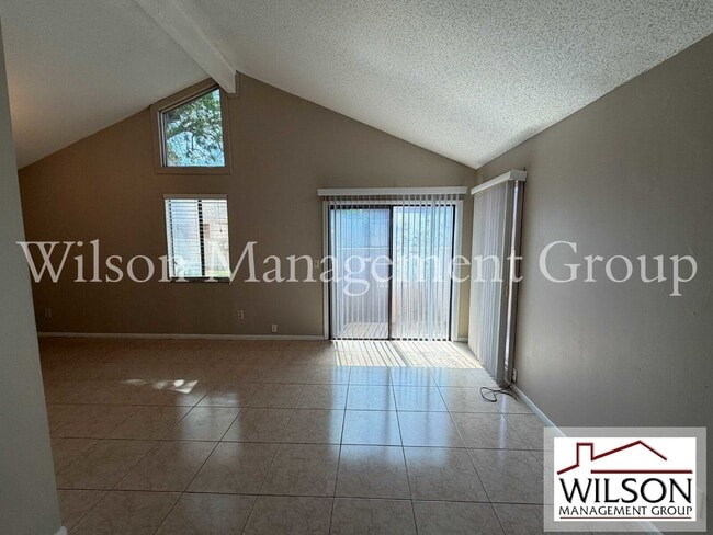 Photo - 220 Sunshower Ct