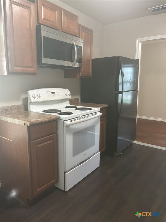 Photo - 2905 Wildwood St