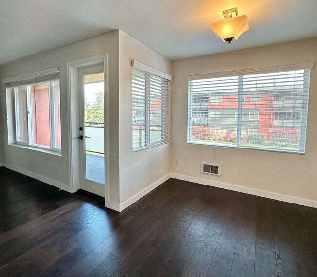 Photo - Sand Point Condo with Amenities! Unit A210