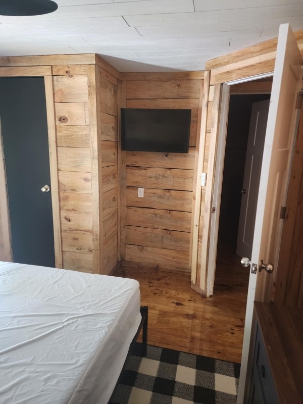 Photo - 9575 Glass Rd