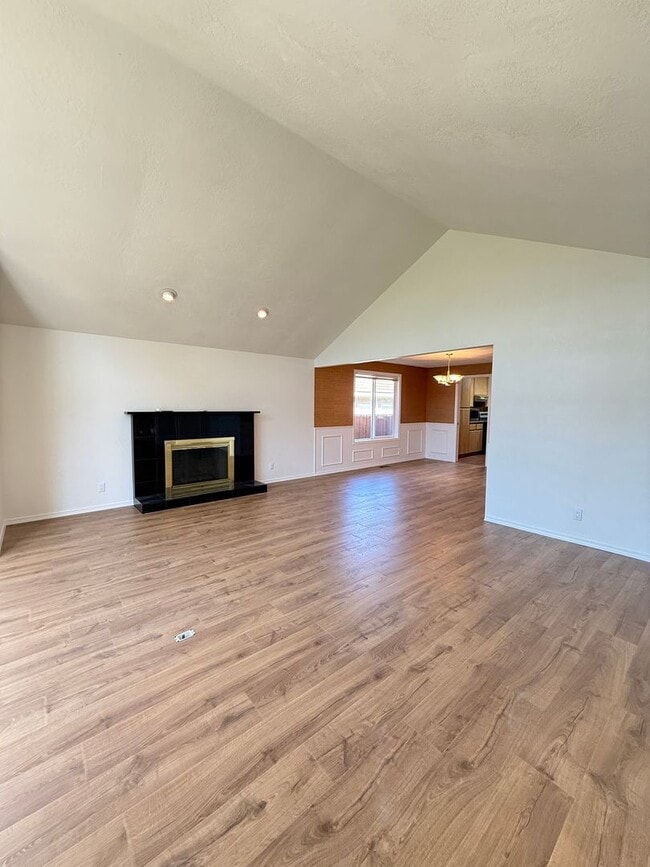 Photo - Immaculate 3 bedroom, 2 bath home in desirable Medford Neighborhood!
