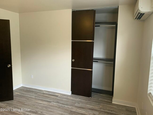 1917 Frankfort Ave Unit 2
