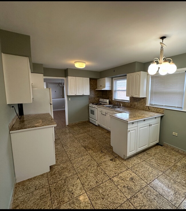 Photo - 3341 W Pratt Ave Unit 2