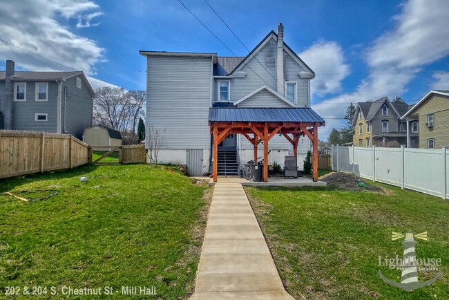 Photo - 202-204 S Chestnut St - 204