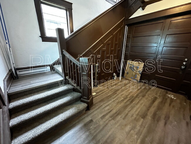 Photo - 2516 S Washington St Unit 4