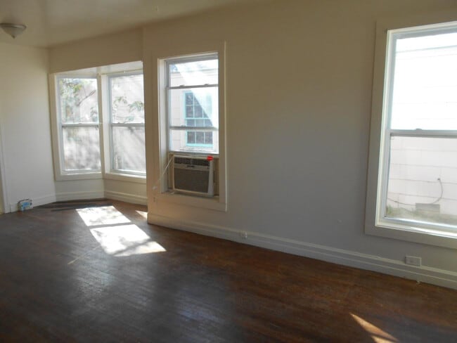 Photo - 2207 26th St