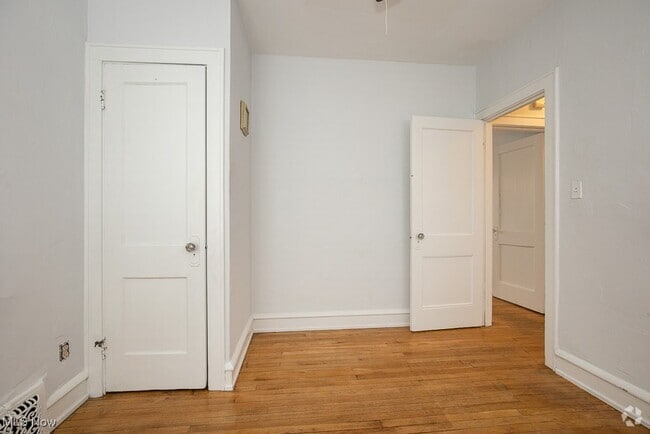 Building Photo - 2671 Hampshire Rd Unit 1 Rental