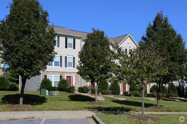 Kaiser Park - Kaiser Park Apartments