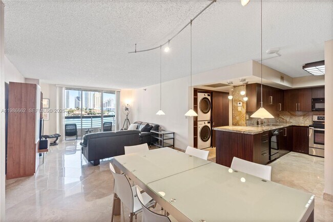 19101 NE 36th Pl Unit 409