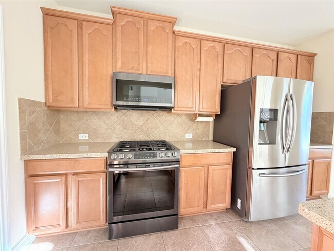 Photo - 28015 Silverstream Ct