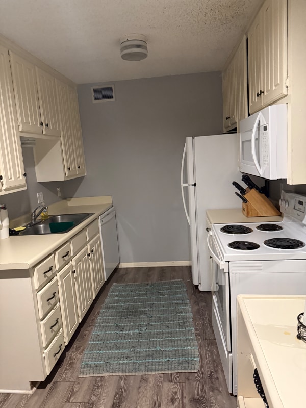 Photo - 1214 Baylor Ave Unit 212
