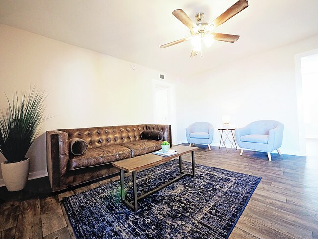 Photo - Crestview Place