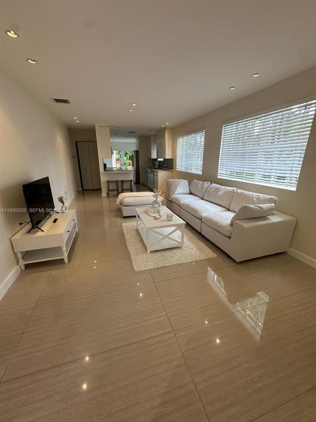 Photo - 9464 Abbott Ave