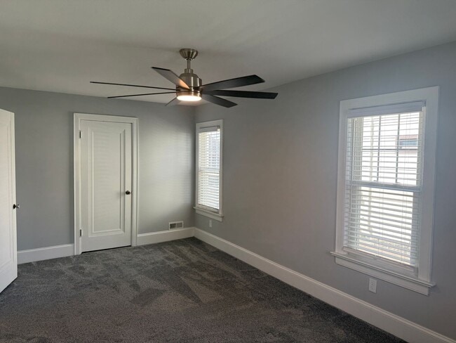 Photo - 3261 W 13th St
