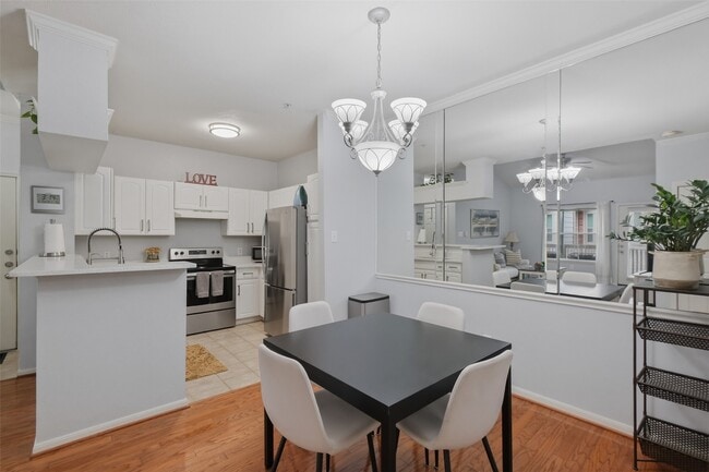 Building Photo - 1330 Old Spanish Trl Unit 4310