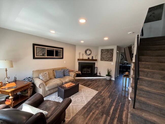 Photo - 118 N Bridge St Unit 118 N. Bridge St.