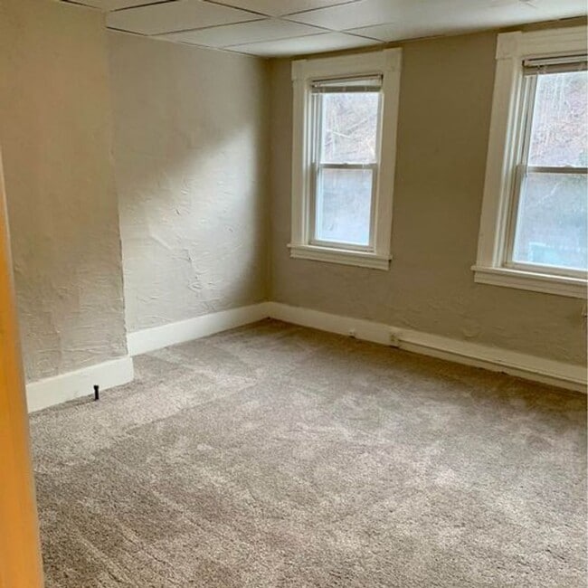 Photo - 2602 Spring Garden Ave Unit 2600 Fl 2 Rm 1