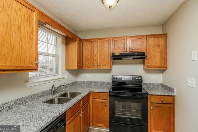 Photo - 34 Canter Ln