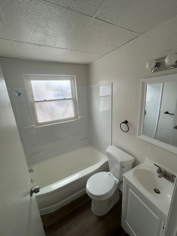 Photo - 2616 Newport Ave Unidad 1