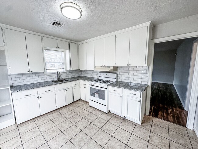 Photo - Charming 2 Bed 1 Bath Home - Convenient to Highways!