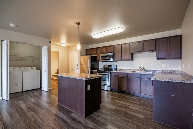 Creekside at Osgood Apartments