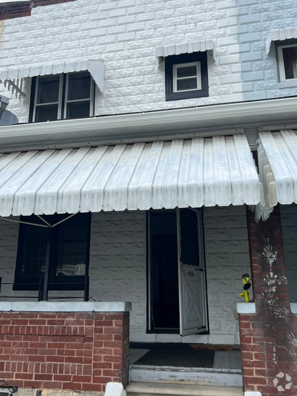 Building Photo - 806 N 3rd St Rental