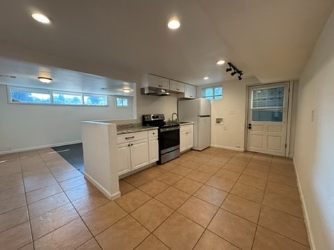 Building Photo - 301 Park St Rental
