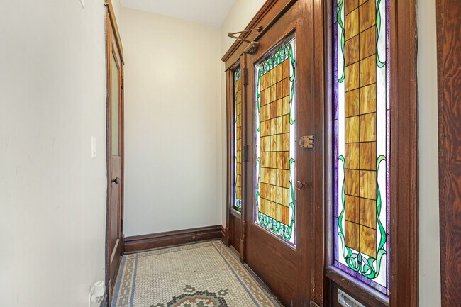 Photo - 3112 N Davlin Ct Unit B