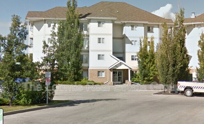 Building Photo - 9932-9100 100 Ave Unit 402